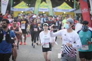 BIB: 
                            <button type="button" onclick="openModal(19554355)" class="btn btn-primary btn-sm float-right btn-popup" data-toggle="modal" data-target=".modal-high-quality">
                        <i class="fas fa-shopping-cart"></i> Add to Cart
                    </button>
                                            <button type="button" onclick="isThisMe(19554355, true)" class="btn btn-success btn-sm float-right btn-popup btn-isme hidden" data-toggle="tooltip" data-placement="bottom" title="นี่คือรูปของคุณใช่ไหม คลิกที่นี่เพื่อเอาเข้าอัลบั้ม">
                        <i class="fas fa-plus"></i> Add to album
                    </button>
                    <button type="button" onclick="isThisMe(19554355, false)" class="btn btn-warning btn-sm float-right btn-popup btn-isnotme hidden">
                        <i class="fas fa-ban"></i> Remove from album
                    </button>